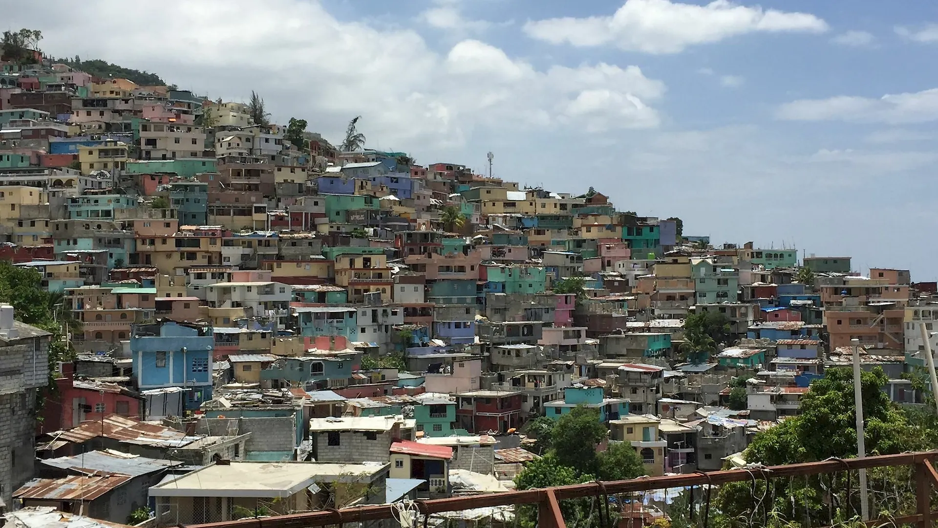 Tropical Bed & Breakfast Pétionville هايتي